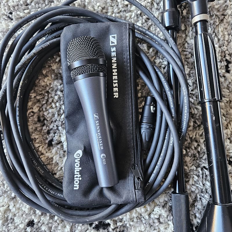 Sennheiser e385 Microphone and DR Pro Stand Reverb