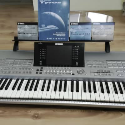 Yamaha Tyros 1 keyboard arranger workstation image 4