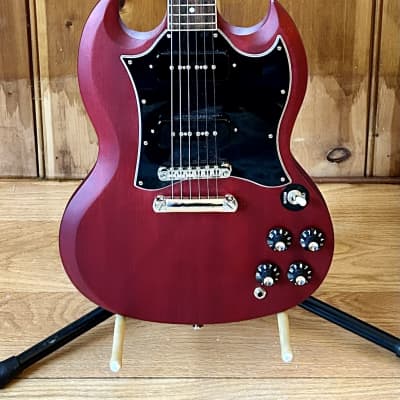 Epiphone sg g400 worn cherry top