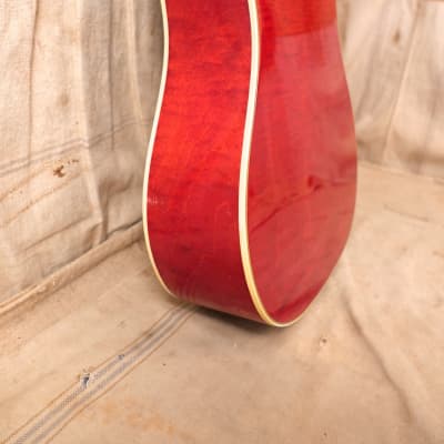 Gibson  Dove 1967 - Sunburst image 6