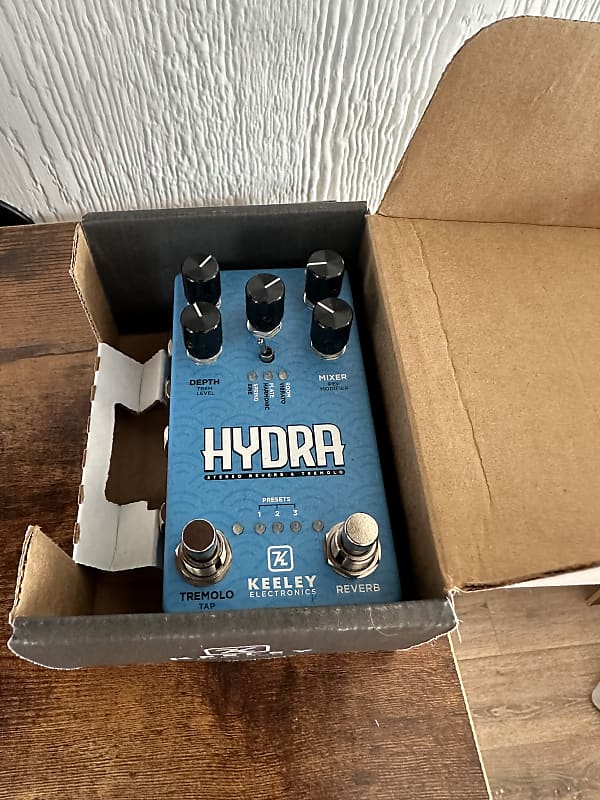 Keeley Hydra Stereo Reverb & Tremolo