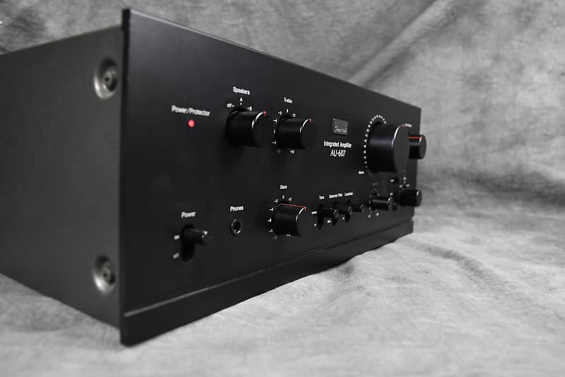 Sansui AU-607 Integrated Amplifier in Very Good Condition [Japanese Vintage]