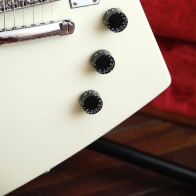 Gibson 70s Explorer Classic White Electric Guitar image 6