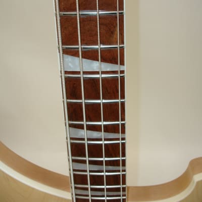 Rickenbacker 4003 Electric Bass Guitar - Mapleglo image 8