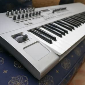Best synth top action midi controller