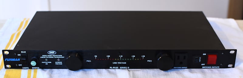 Furman PL-Plus Series II Power Conditioner and Light Module