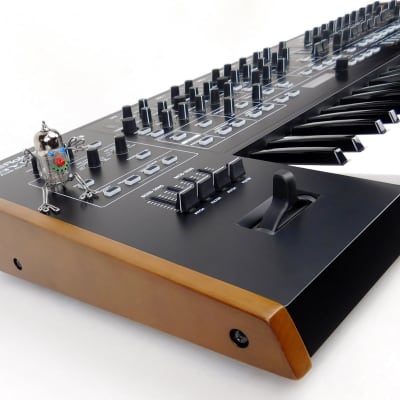 Roland System-8 Synthesizer Keyboard + Holz Leisten + Neuwertig + 2Jahre Garantie image 2