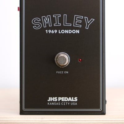 JHS Legends Series Smiley 1969 London Fuzz