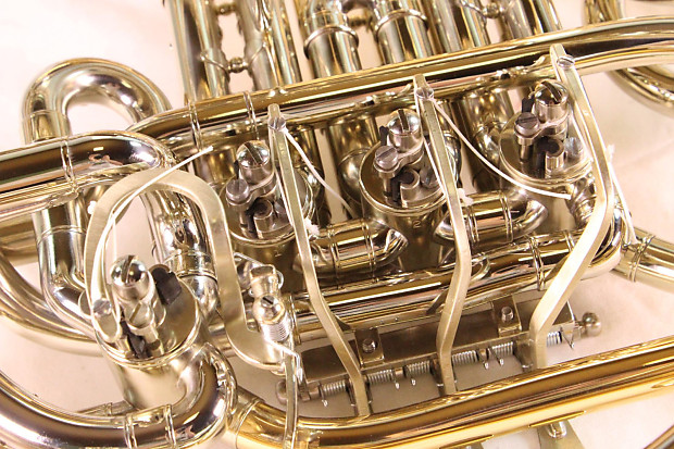 Holton H105 Professional Double French Horn RED BRASS 2 LEADPIPES