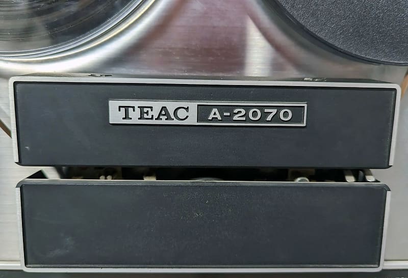 TEAC A-2070 Reel to Reel Stereo Tape Deck 1970's - For Parts or Repair