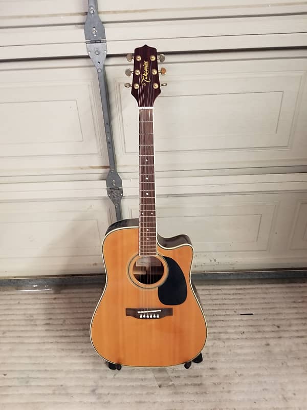 Takamine EG334SC Reverb