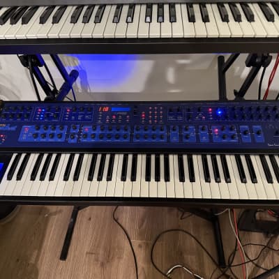 Dave Smith Instruments Poly Evolver 61-Key 4-Voice Polyphonic Synthesizer 2005 - 2011 - Blue with Wood Sides