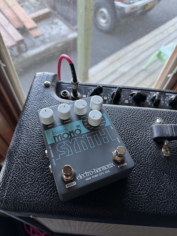 Electro-Harmonix Bass Mono Synth