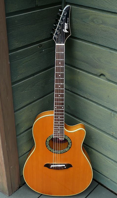 Greco GE800 Acoustic Guitar with Ceramic Piezo pick up