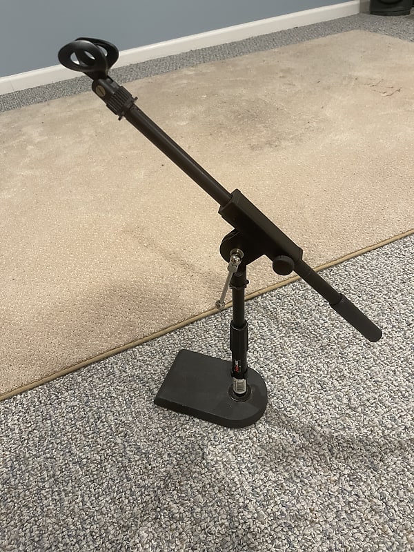 Pro Line Mic stand Reverb