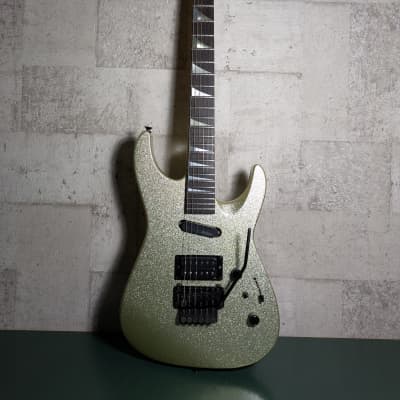Charvel Super Dinky SDK-115-SSH 90年代国産 Charvel Super Dinky SDK-115-SSH 90年代 上位モデルの