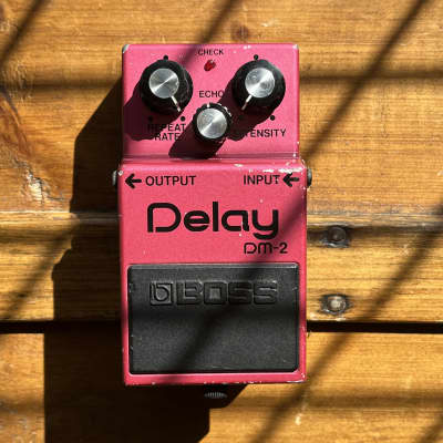 BOSS DM-2 ディレイ 1980年代 Boss Delay dm-2 vintage made in japan black logo 80's | Reverb