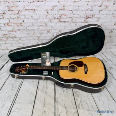 Martin HD-28 - Dreadnought Acoustic Guitar - Spruce / Rosewood image 9