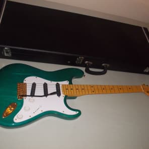 Stratocaster　オーダー品　Bill lawrence　美品 Stratocaster オーダー品 Bill lawrence 美品 - メルカリ