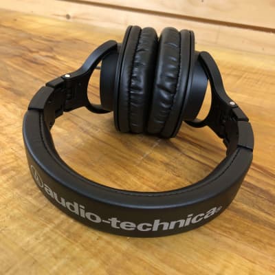 Audio Technica ATH-M30X Professional Monitor Headphones image 3