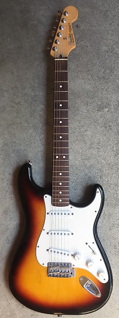 Fender stratocaster 2025 mexico 2005