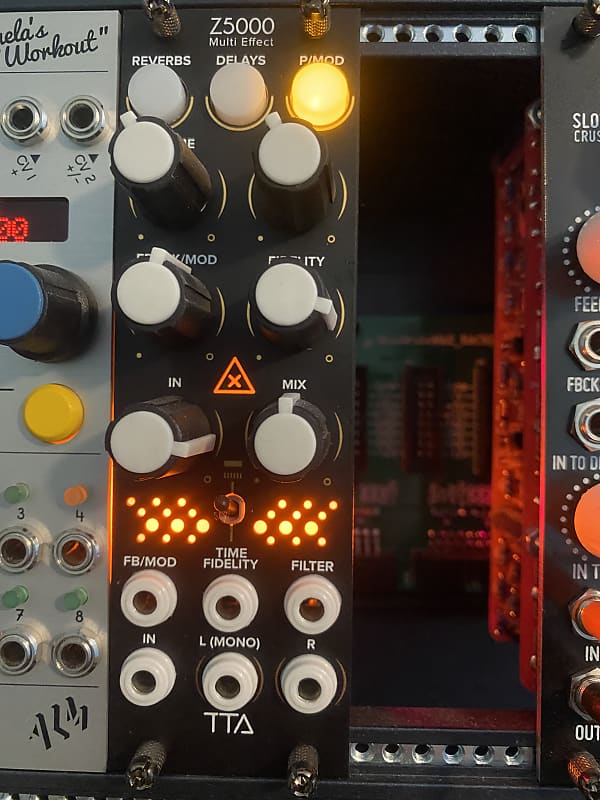 Tiptop Audio Z5000 MultiEffect Reverb