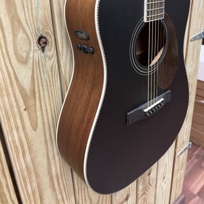 Fender Paramount PM-1E Mahogany 2021 - 2022 - Black Top FREE WRANGLER DENIM STRAP image 5