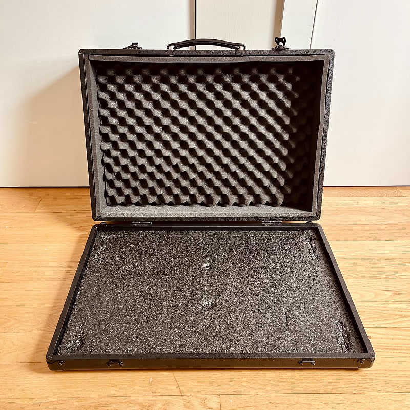 Creation Music Custom LiveIn Pedalboard Case 24x16 Reverb