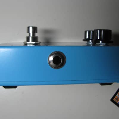 Modtone Aqua Chorus MT-CH blue, with new D'Addario 9v Adapter image 3