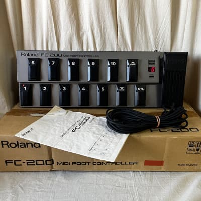 Roland FC-200 MIDI Foot Controller 10 Location Pedals, 2