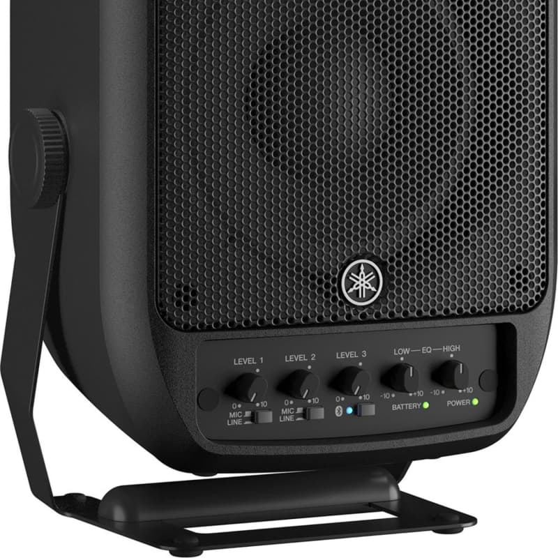 Yamaha STAGEPAS 100BTR 100W Battery-Powered Portable PA System w 
