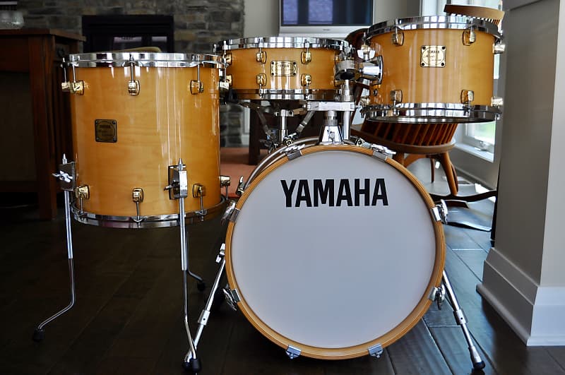 YAMAHA Maple Custom Vintage natural Yamaha Maple Custom Drum Set