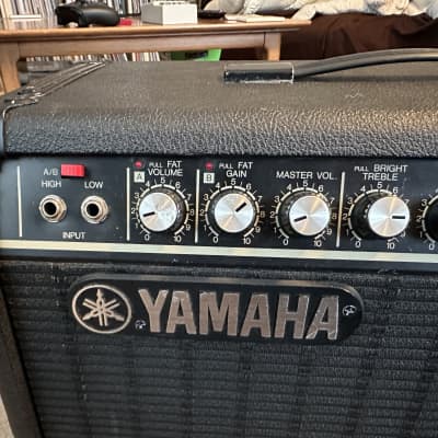 Yamaha G100-112 2-Channel 100-Watt 1x12" Guitar Combo 1980 - 1985 - Black image 2