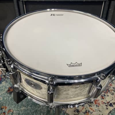 Rogers 14x5" Dyna-Sonic Snare Drum 1960s - White Marine Pearl, Stunning! image 21