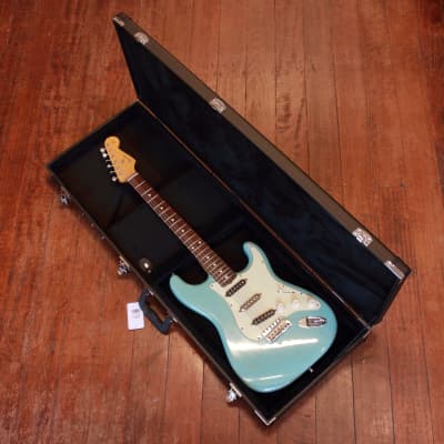 Fender FSR American Vintage '62 Stratocaster  Tropical Turquoise 2011 image 5
