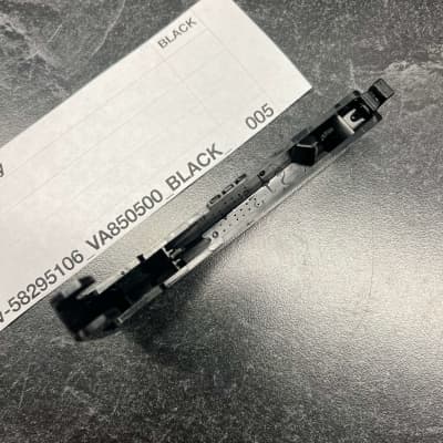 ORIGINAL Yamaha Replacement SHARP/BLACK Key (Yamaha C61K6 Keybeds) (VA850500) for SY22/35/55, DX11 image 3