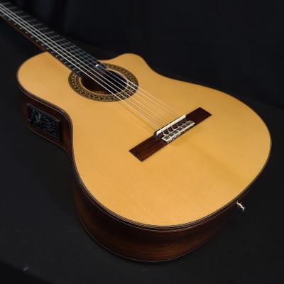 Jose  Ramirez Cutaway 2 Studio Classical Acoustic Electric Guitar SPRUCE Top w/Hard Case image 10