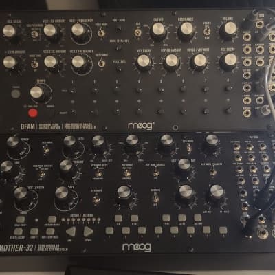 Moog DFAM 箱・取扱説明書付 MOOG DFAM Semi-Modular Analog Percussion Synthesizer User Manual