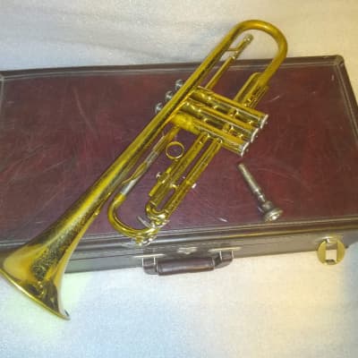 Yamaha YTR-232 Trumpet, Japan with mouthpiece and case image 5