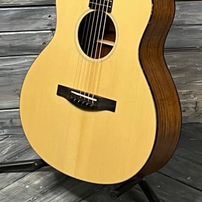 Used Eastman Left Handed ACTG2EL-OV Acoustic Electric Guitar with Eastman Bag image 3