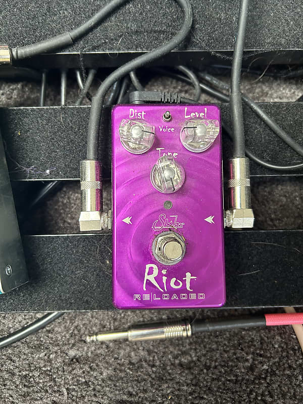Suhr Riot