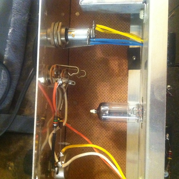 Danelectro Reverb Box 9100 Vintage Tube Reverb Tank