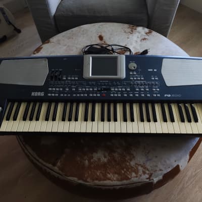 Korg Pa500 61-Key Professional Arranger Keyboard 2000s - Blue