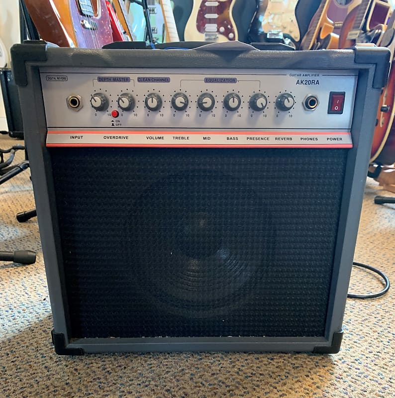 SOUNDKING AK20RA GUITAR AMPLIFIER COMBO AMP 8" SPEAKER Reverb UK