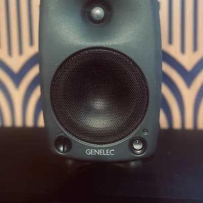 Genelec 8030A 5" Powered Nearfield Studio Monitor (Pair) 2005 - 2013 - Gray image 3
