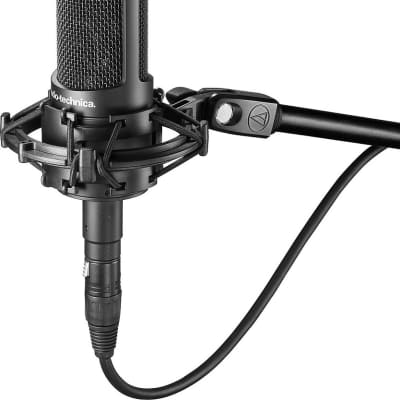 Audio Technica AT2035 Large Diaphragm Cardioid Condenser Microphone & SM