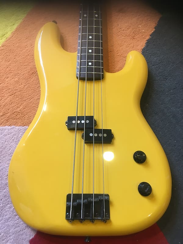 純正未使用品 【レア】フジゲン期 Fender Japan Precision bass 