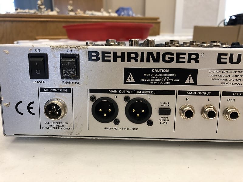 Behringer Eurorack MX2004A 20-Channel Mic / Line Mixer | Reverb