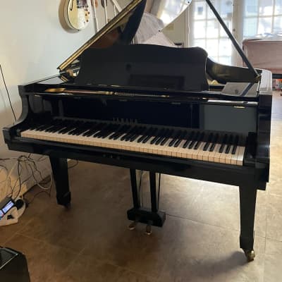 Baby grand piano Yamaha, model C3, 6’ image 3
