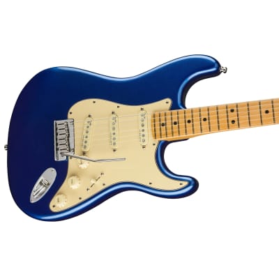 Fender American Ultra Stratocaster w/Maple Fretboard - Cobra Blue image 2